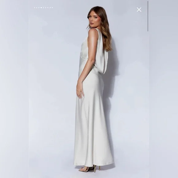 Meshki White Maxi Dress - Picture 4 of 16